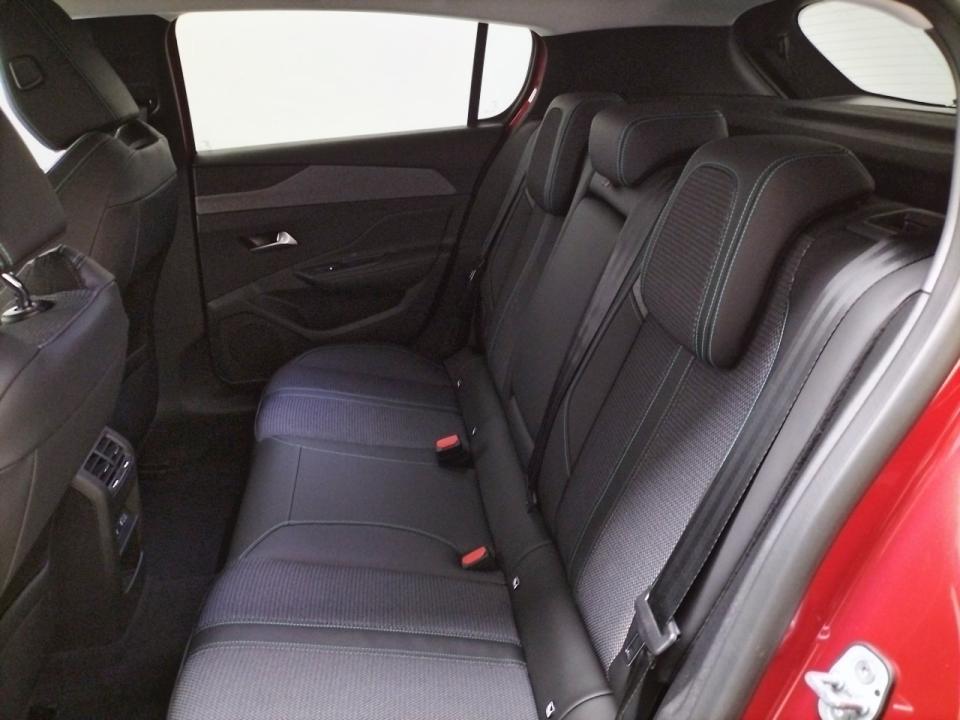 Peugeot 308 5P Allure Gasolina 130 S&S MAN