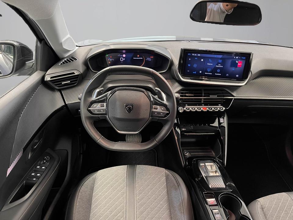 Peugeot 208 Style HYBRID 110 eDCS6