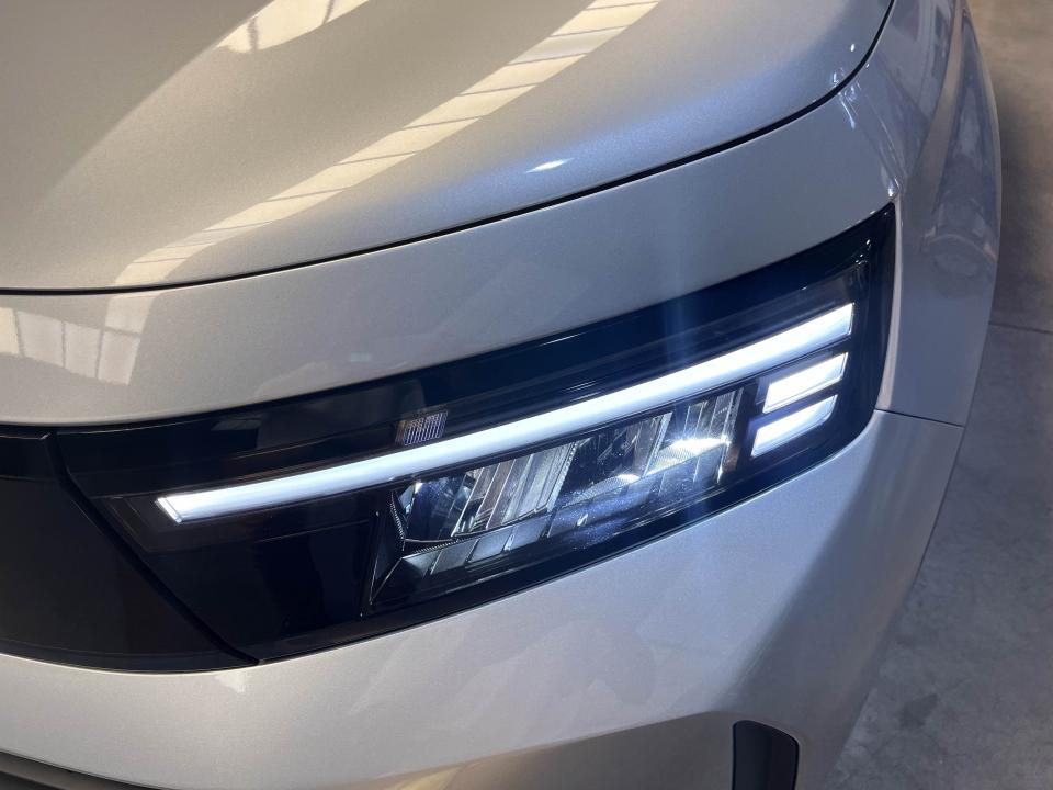 Opel Frontera 1.2T XHT Hybrid eDCT6 107kW GS