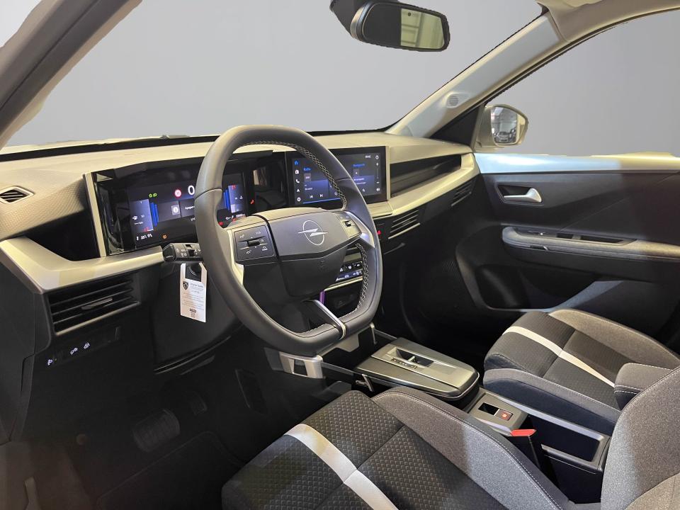 Opel Frontera 1.2T XHT Hybrid eDCT6 107kW GS