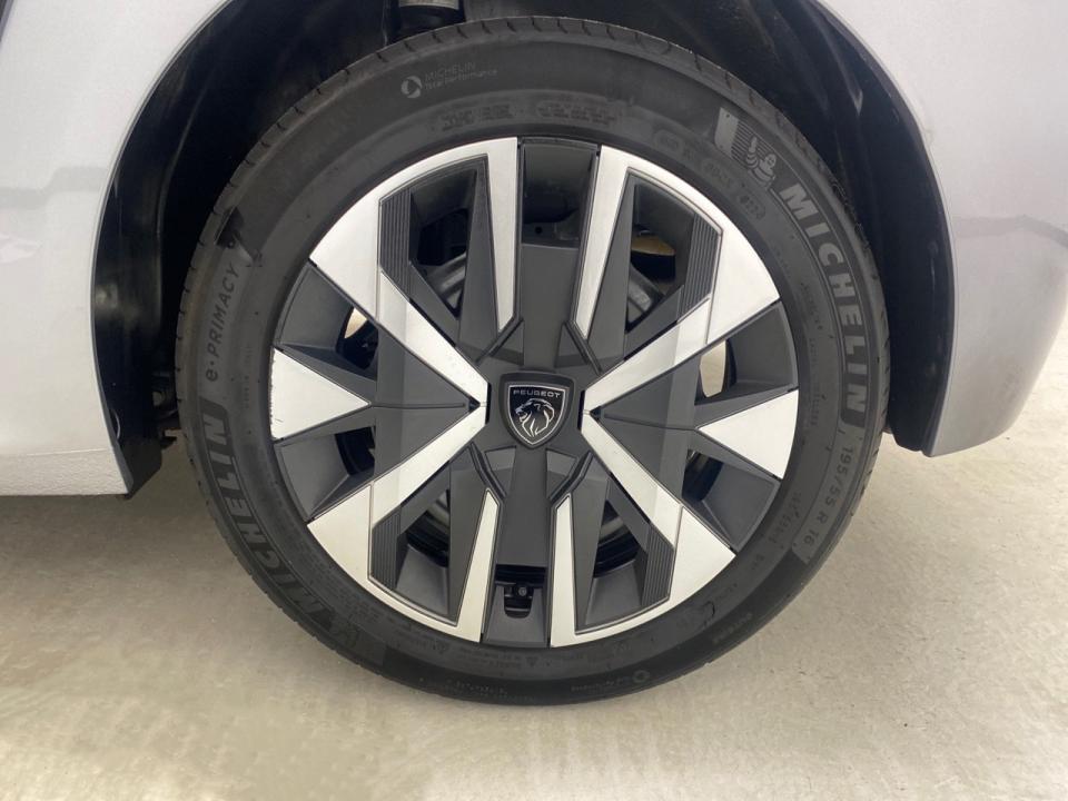 Peugeot 208 Active Gasolina 100