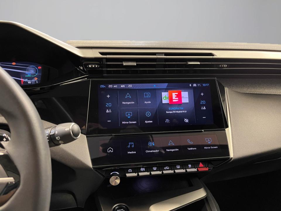 Peugeot 308 5P Allure Hybrid MHEV 136 e-DCS6