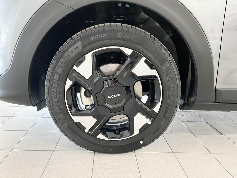 Kia Stonic 1.0 T-GDi 85kW (115CV) MHEV Concept