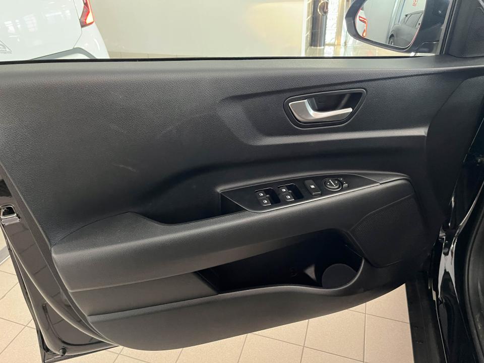 Kia Stonic 1.0 T-GDi 85kW (115CV) MHEV Concept