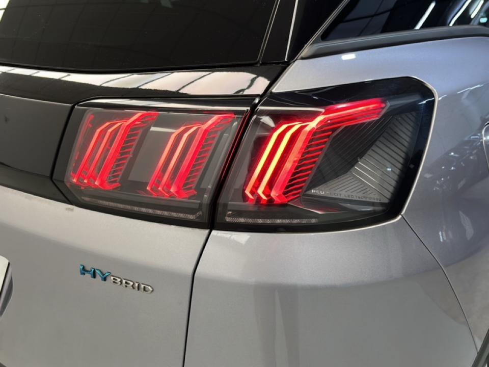 Peugeot 3008 Plug-in Hybrid 180 e-EAT8 Allure Pack