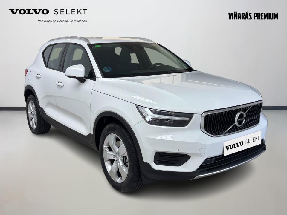 Volvo XC40 2.0 B3 G Momentum Pro Auto