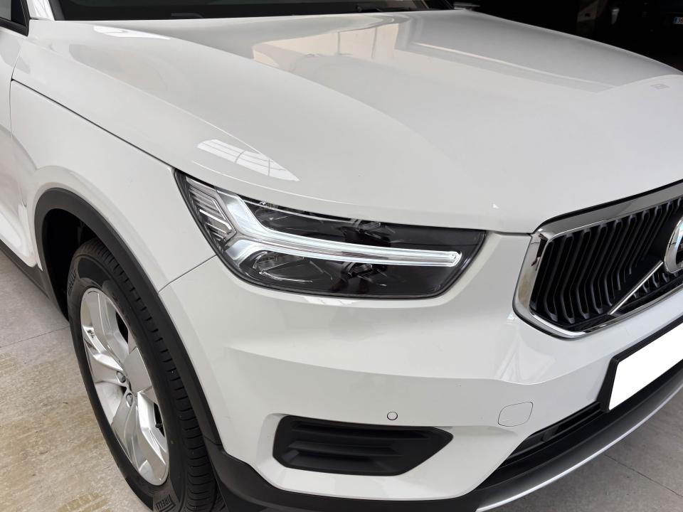 Volvo XC40 2.0 B3 G Momentum Pro Auto