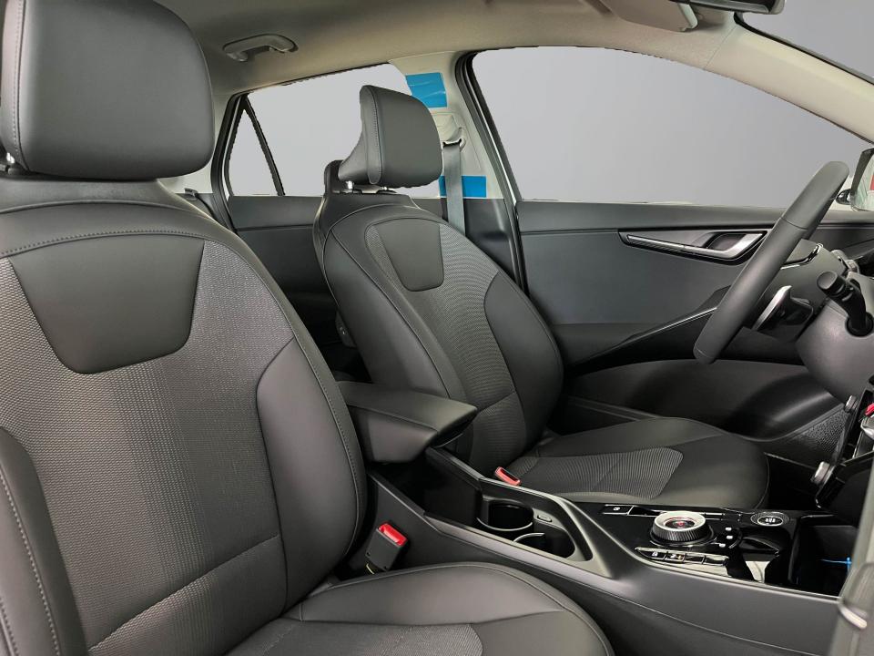 Kia Niro 1.6 GDi HEV 102kW (139CV) Drive
