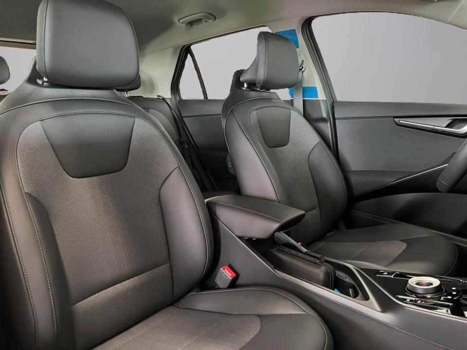 Kia Niro 1.6 GDi HEV 102kW (139CV) Drive