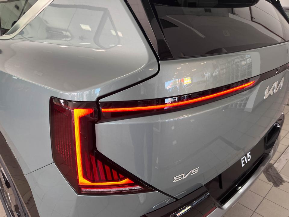 Kia EV5 Earth Long Range