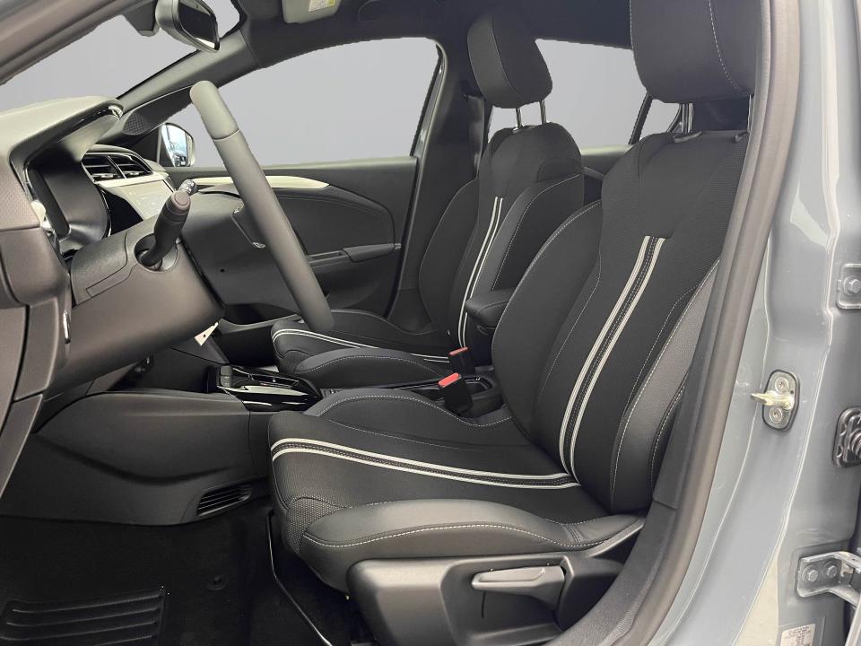 Opel Corsa 1.2T XHLHybrid 81kW GS eDCT