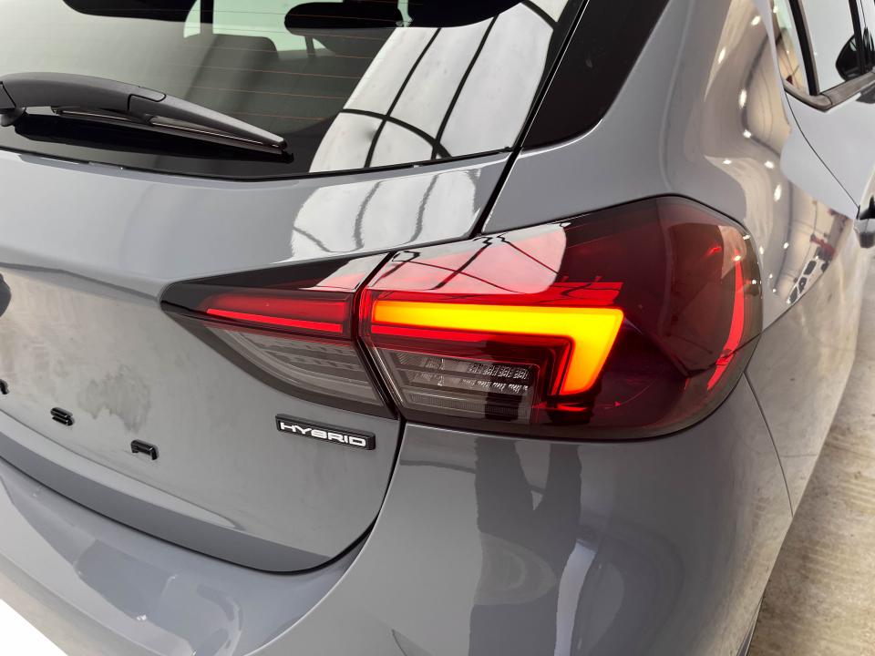 Opel Corsa 1.2T XHLHybrid 81kW GS eDCT