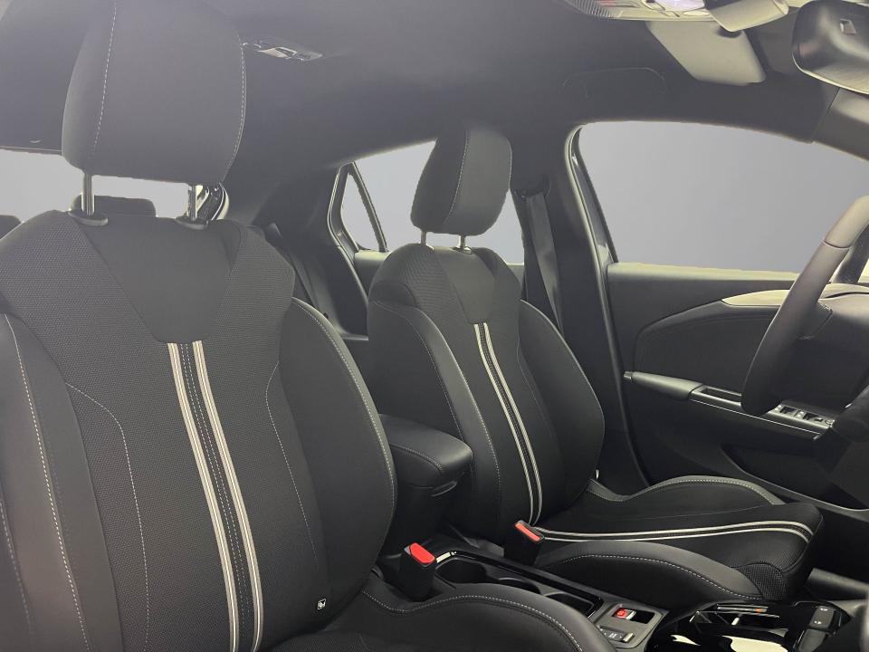 Opel Corsa 1.2T XHLHybrid 81kW GS eDCT