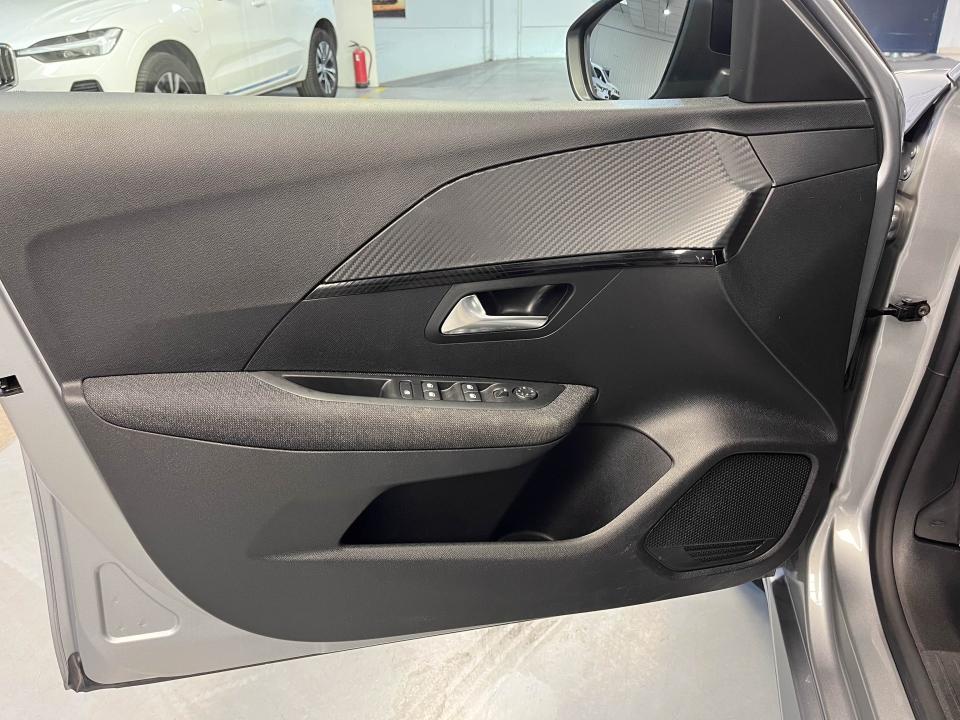 Peugeot 208 Style HYBRID 110 eDCS6