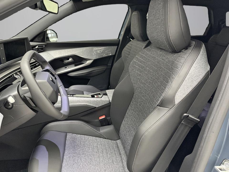 Peugeot 5008 Hybrid 1.2 107KW Allure eDCS6