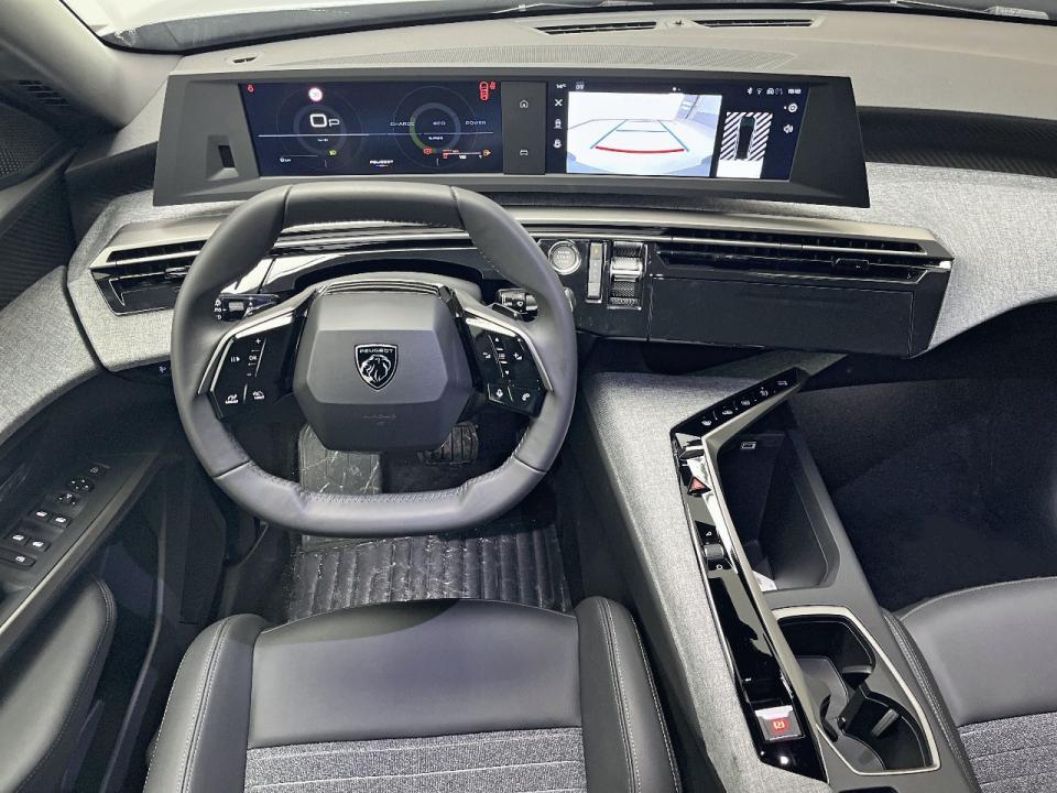 Peugeot 5008 Hybrid 1.2 107KW Allure eDCS6