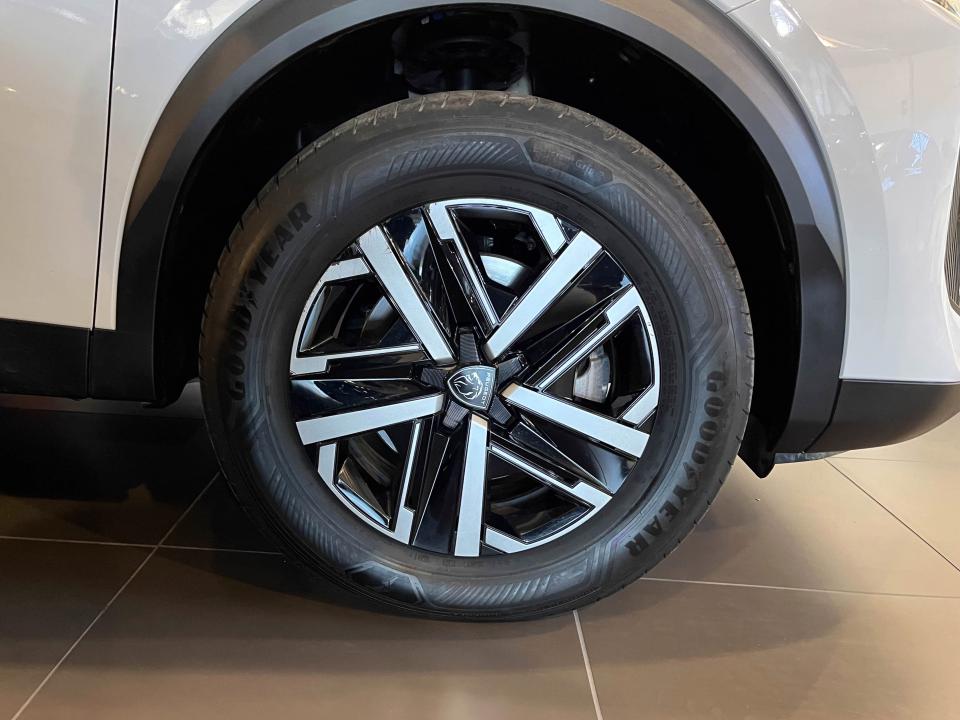 Peugeot e-2008 Eléctrico Active 136 (100kW)
