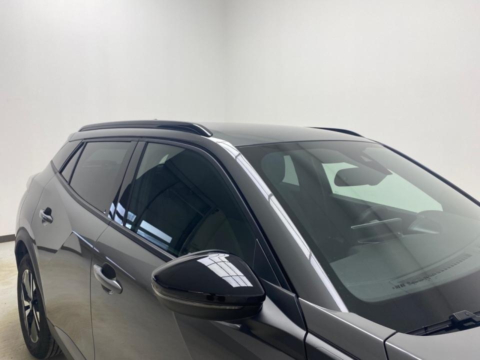 Peugeot 2008 Allure Gasolina 130 S&S EAT8