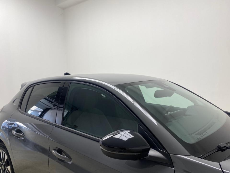 Peugeot 208 Allure HYBRID 110 eDCS6