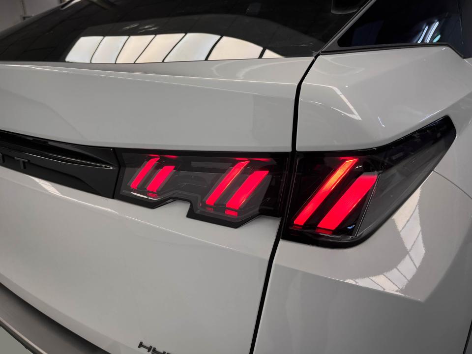 Peugeot 3008 Hybrid 1.2 107KW Allure eDCS6