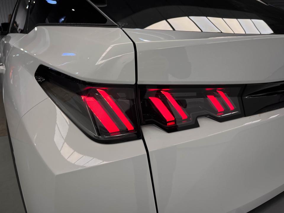 Peugeot 3008 Hybrid 1.2 107KW Allure eDCS6