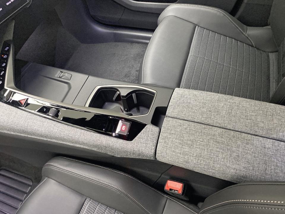 Peugeot 3008 Hybrid 1.2 107KW Allure eDCS6