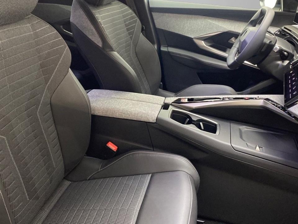 Peugeot 3008 Hybrid 1.2 107KW Allure eDCS6