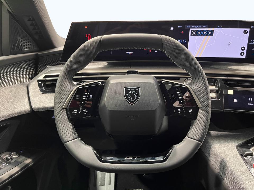 Peugeot 5008 Hybrid 1.2 107KW GT Exclusive eDCS6
