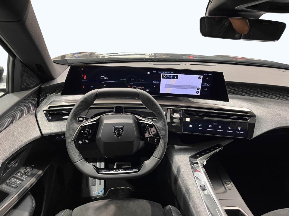 Peugeot 5008 Hybrid 1.2 107KW GT Exclusive eDCS6