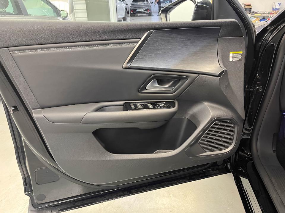 Citroen C5 X Hybrid 180 e-EAT8 Shine