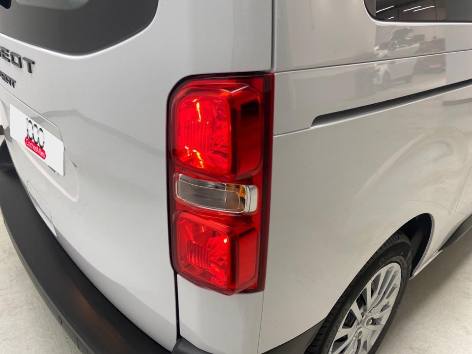 Peugeot Expert Combi Standard BlueHDi 180 S&S EAT8