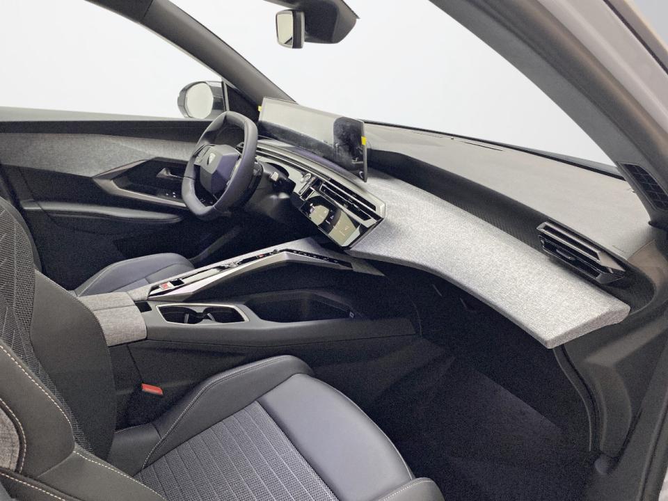 Peugeot 5008 Hybrid 1.2 100KW Allure eDCS6