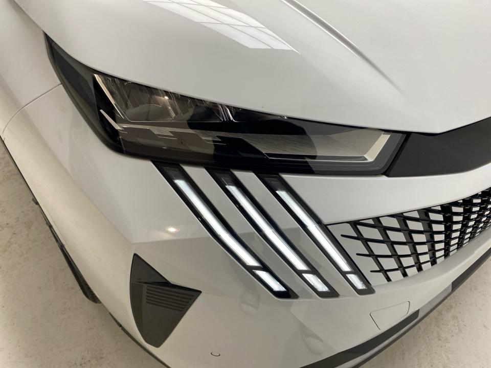 Peugeot 5008 Hybrid 1.2 100KW Allure eDCS6