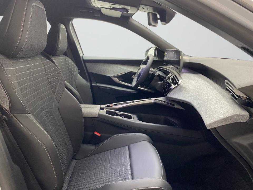 Peugeot 5008 Hybrid 1.2 100KW Allure eDCS6