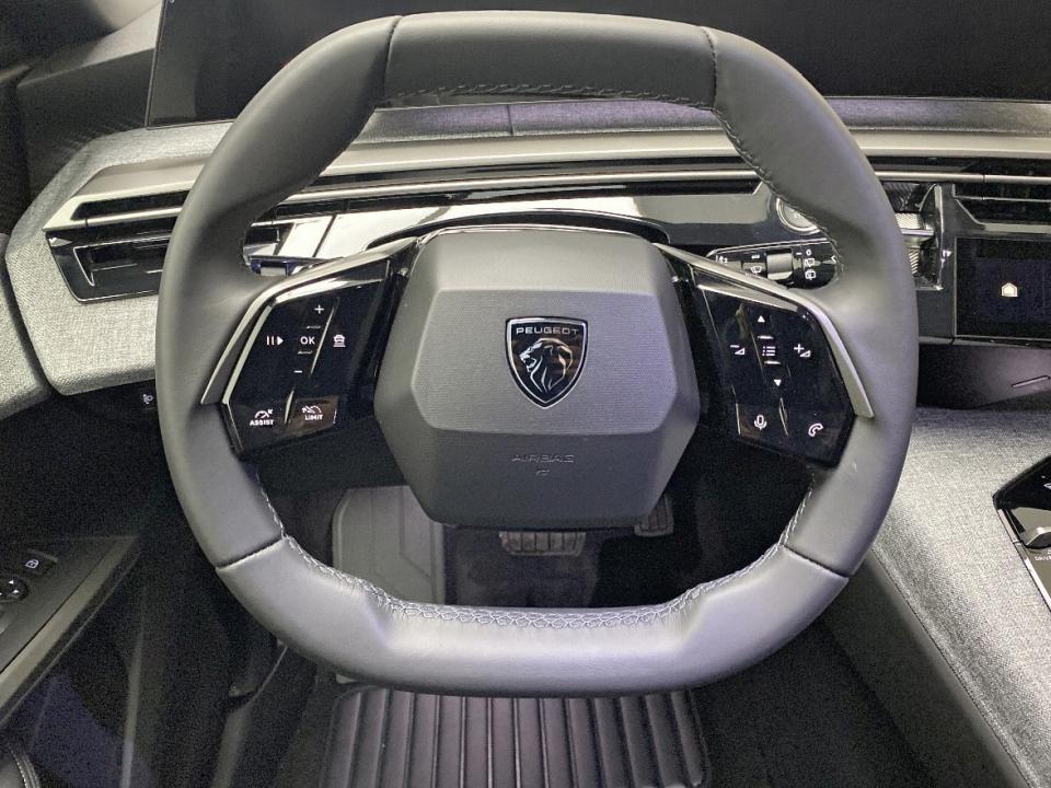 Peugeot 5008 Hybrid 1.2 100KW Allure eDCS6