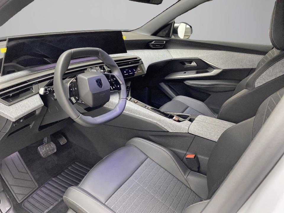 Peugeot 5008 Hybrid 1.2 100KW Allure eDCS6