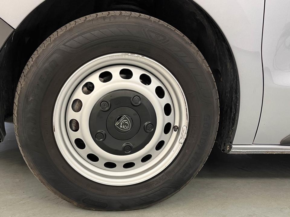 Peugeot Expert Furgón BlueHDi 120 S&S 6 Vel. MAN Standard