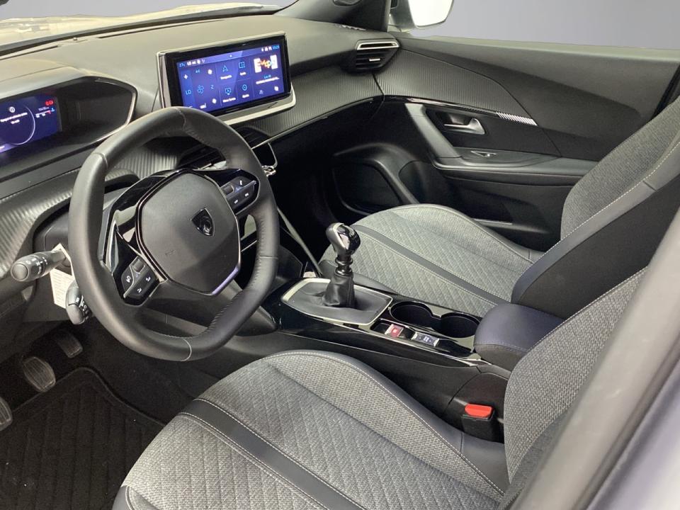 Peugeot 2008 Allure Gasolina 100 S&S 6 Vel. MAN