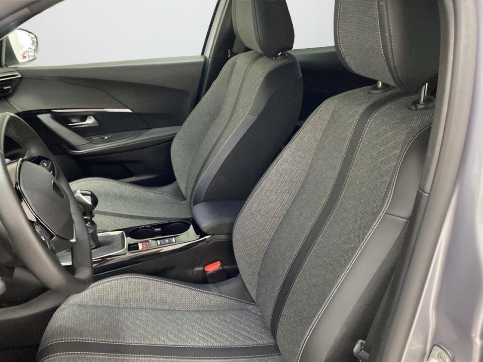 Peugeot 2008 Allure Gasolina 100 S&S 6 Vel. MAN