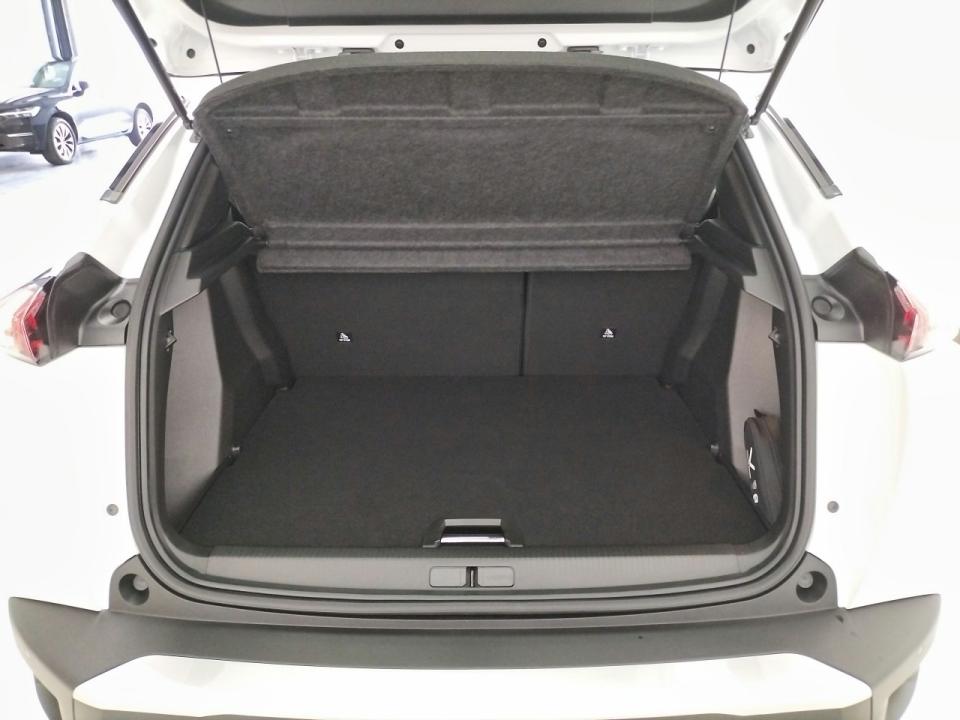 Peugeot 2008 Allure Pack Gasolina 130 S&S EAT8