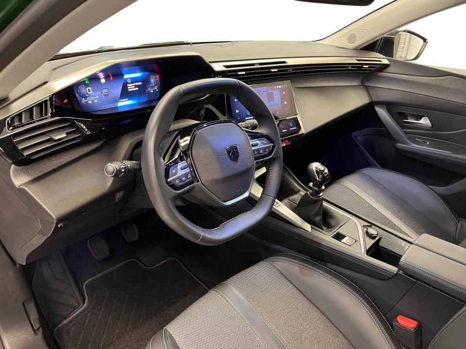 Peugeot 308 5P Allure Gasolina 130 S&S MAN