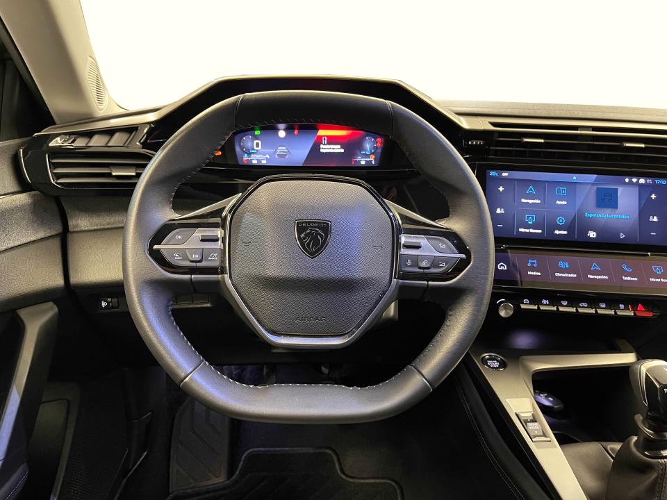 Peugeot 308 5P Allure Gasolina 130 S&S MAN