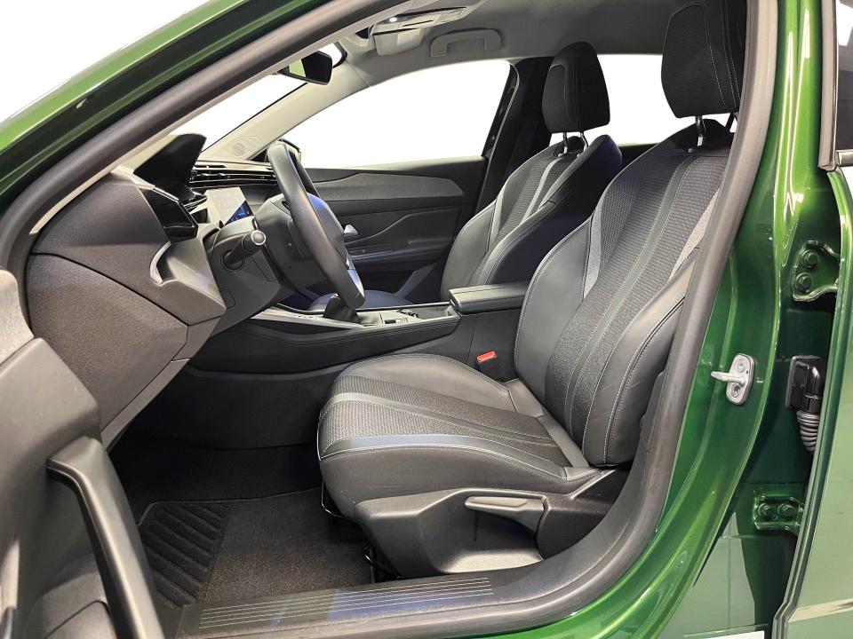 Peugeot 308 5P Allure Gasolina 130 S&S MAN