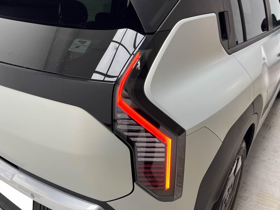 Kia EV3 Earth Long Range