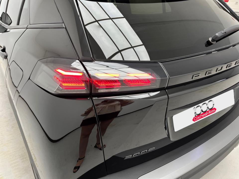 Peugeot 2008 Allure Puretech 100 S&S 6 Vel. MAN