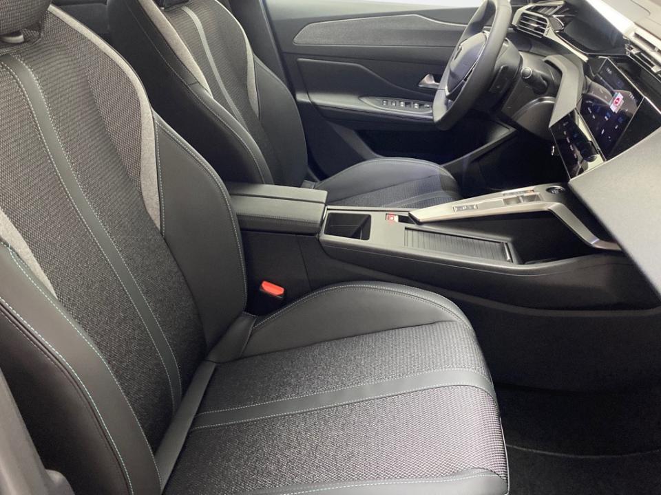 Peugeot 408 408 Allure HYBRID 145 eDCS6