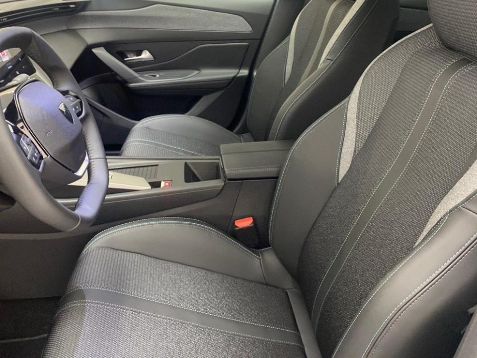 Peugeot 408 408 Allure HYBRID 145 eDCS6