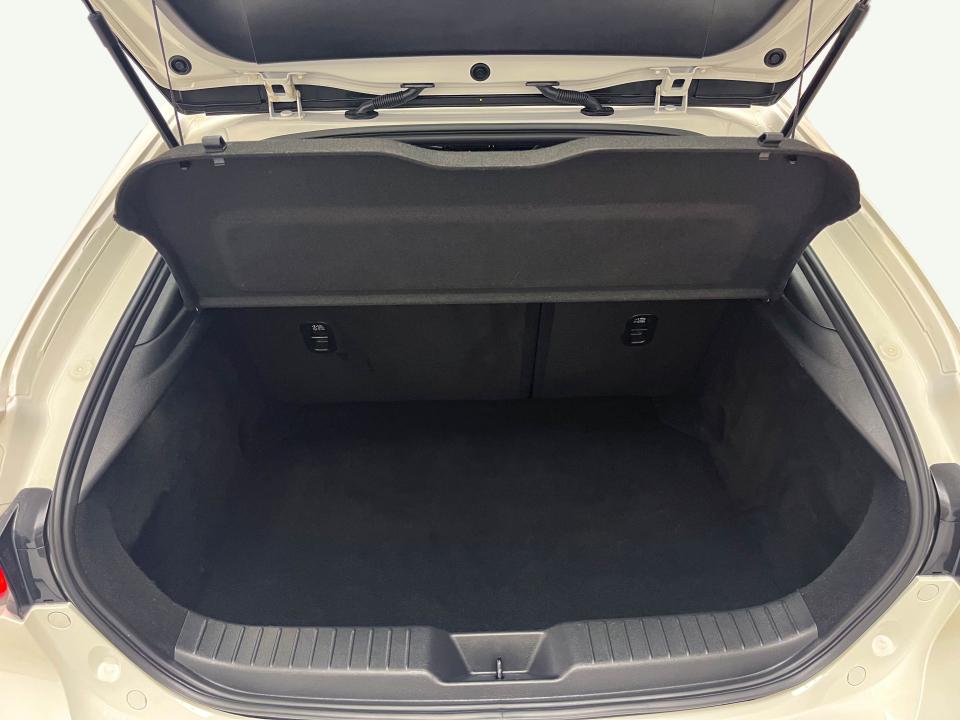 Mazda 3 2.5L e-SKYACTIV G MHEV 103kW (140CV) 6MT FWD Prime-line