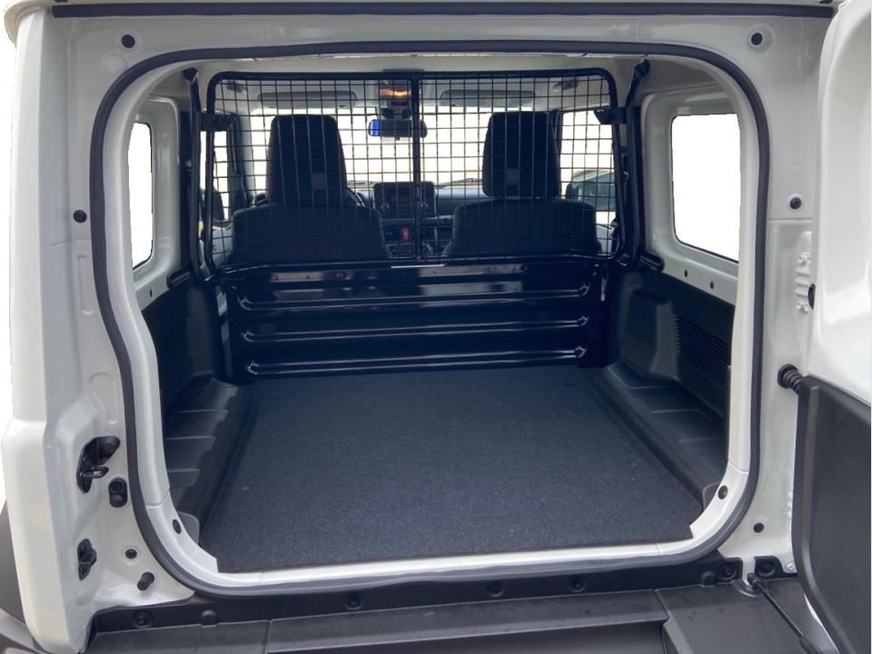 Suzuki Jimny 1.5 PRO 5MT N1