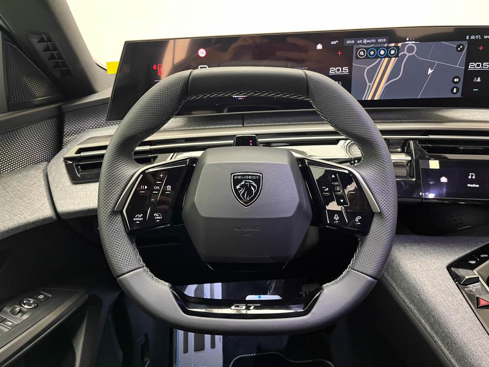 Peugeot 5008 Hybrid 1.2 107KW GT Exclusive eDCS6